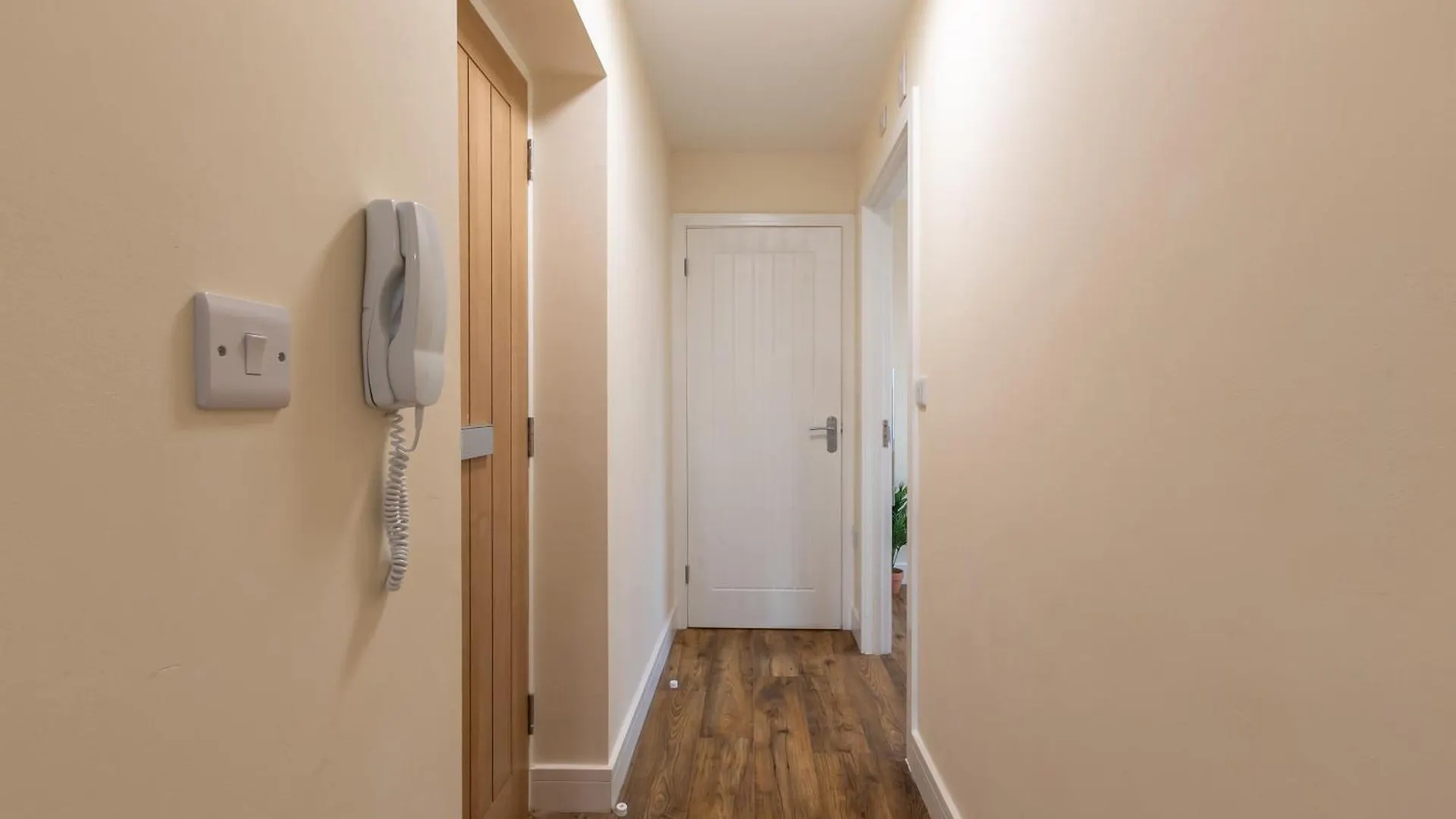 Apartment With Free P For Van. Southampton
