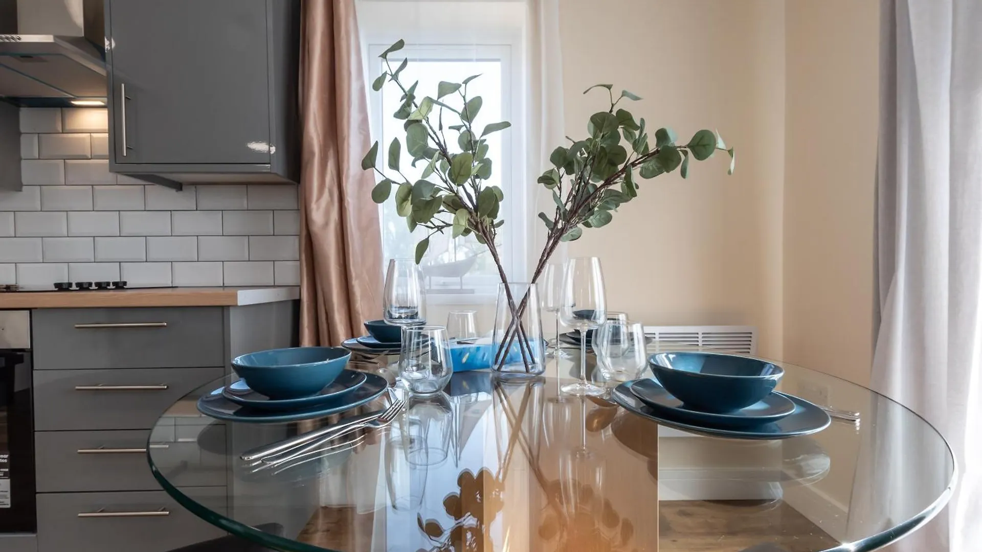 Apartment With Free P For Van. Southampton
