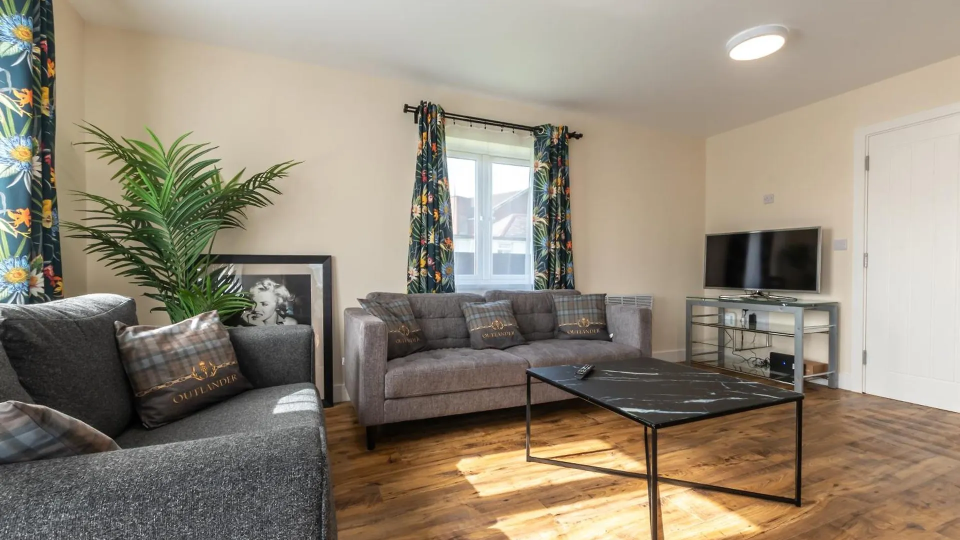 Apartment With Free P For Van. Southampton