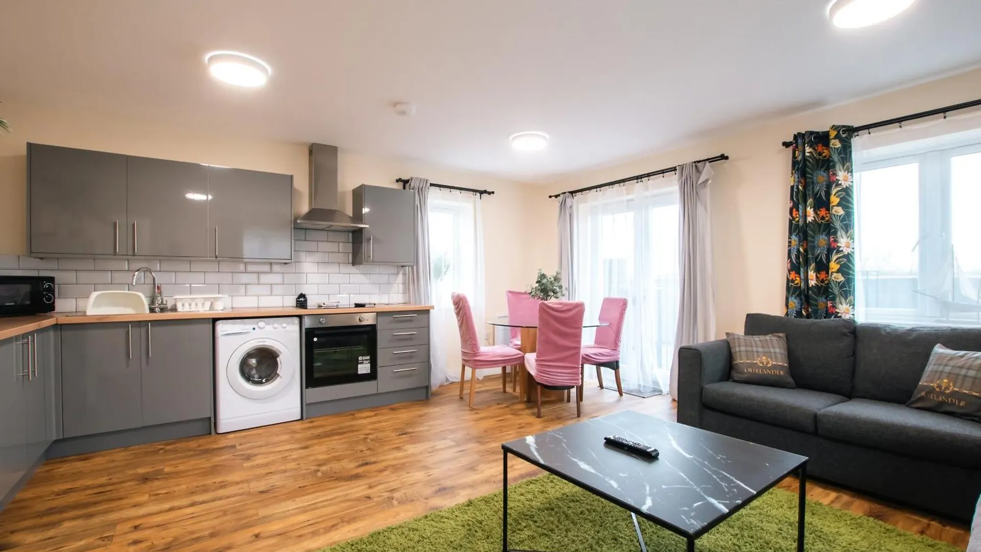Apartment With Free P For Van. Southampton